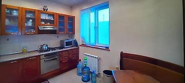Həyət evləri və villalar: 7 otaqlı, 255 kv. m, Orta təmir — 9