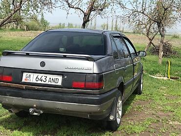 прямоток ош: Volkswagen Passat: 1990 г., 1.8 л, Кол менен иштөөчү, Газ, Седан — 5