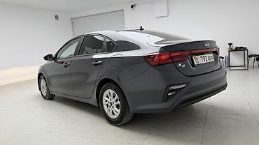 aion v plus 2022: Kia K3: 2019 г., 1.6 л, Бензин, Седан — 5