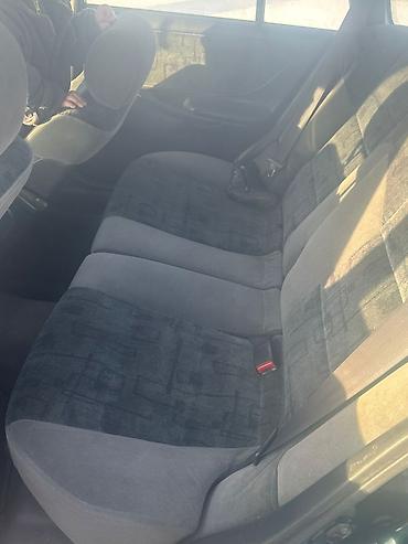 Mazda: Mazda Capella: 2000 г., 1.8 л, Механика, Бензин, Универсал — 6