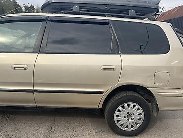 авто бок: Honda Shuttle: 2001 г., Автомат, Минивэн — 6
