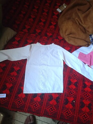 lacoste majice djak: Majica sa dugim rukavima sa čipkom od pamuka vl do sedam godina