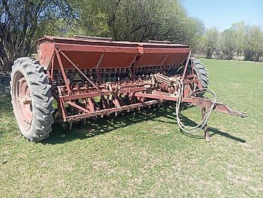 Тракторы МТЗ (Беларус): Модель: 80, Новый — 12