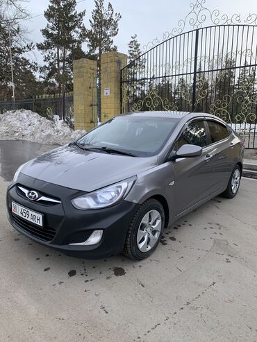 автомобиль хундай гетс: Hyundai Solaris: 2011 г., 1.6 л, Механика, Газ, Седан