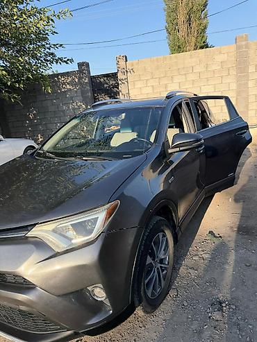 Продажа авто: Toyota RAV4: 2016 г., Гибрид, Кроссовер — 7