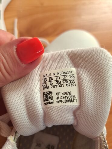 Patike: Adidas, 38, bоја - Bela — 14