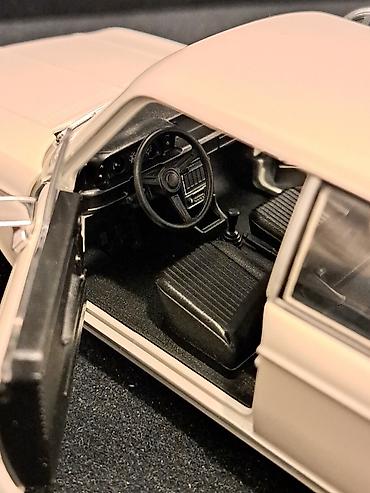 Figurice i makete: BMW 2002 TI "White" 1:24 NOVO! Model BMW 2002TI. Razmera — 10