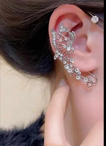 srebrne mindjuse na klipsu: Srebrni ear cuff – leptir dizajn sa kristalima komad 1300 - Elegantna — 1