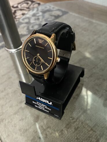 часы с наушниками: Часы empirio armani в идеальном состоянии Кожаный ремешок и имеет