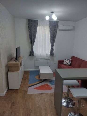 Prodaja stanova: 1 soba, 30 kv. m, 1 sprat — 1