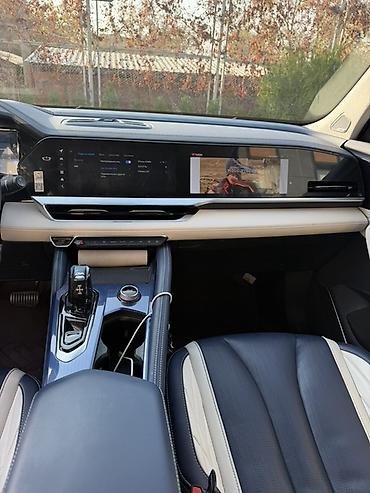 howo v7x: Geely Monjaro: 2022 г., 1.5 л, Автомат, Гибрид, Кроссовер — 9