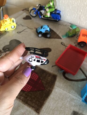 Oyuncaqlar: 13 azn hamisi — 8