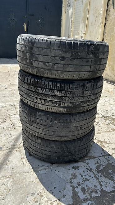 bmw e36 kapot: 4 ədəd teker satilir . Olculeri : 235.55.19. Tekerin 1 ededi zedelidi — 1