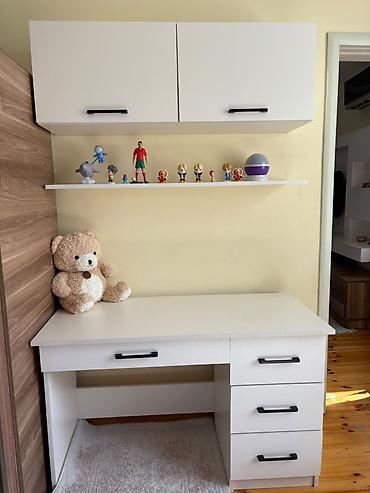kerpic dekor: Ağ rəngdə modul iş masası və divar dolabı dəsti - Minimalist dizayn — 1