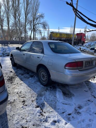 Mazda: Mazda 626: 1992 г., 2 л, Механика, Бензин, Седан