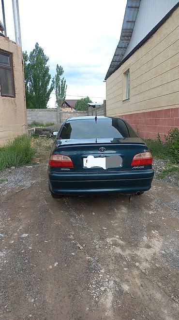 атбашы авто: Toyota Avensis: 2002 г., 1.8 л, Кол менен иштөөчү, Бензин, Седан — 2