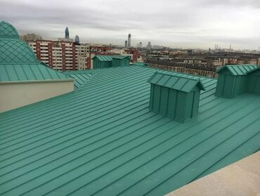 Boşqablar: Müxtəlif dam tipləri üçün uyğun, yaşıl rəngdə dam örtüyü materialı. Bu