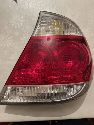 напольная лампа: Задний правый стоп-сигнал Toyota 2005 г., Б/у, Оригинал, США
