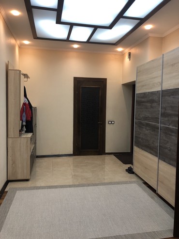 4 х комнатная квартира в Кыргызстан | Долгосрочная аренда квартир: 4 комнаты, 200 м², 9 этаж, Электрическое отопление