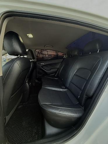 Kia: Kia K3: 1.6 l | 2014 il Sedan — 14