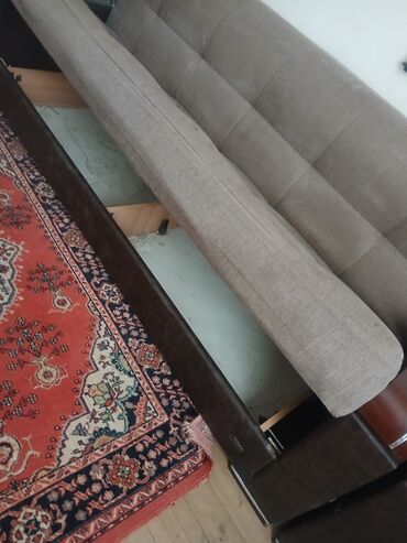 Divan və kreslo dəstləri: Divan bir ədəd kreslo iki ədəd işlənmiş uzlərində biraz yırtıglar var -da lalafo.az — 4 Divan və kreslo dəstləri: Divan bir ədəd kreslo iki ədəd işlənmiş uzlərində biraz yırtıglar var — 4