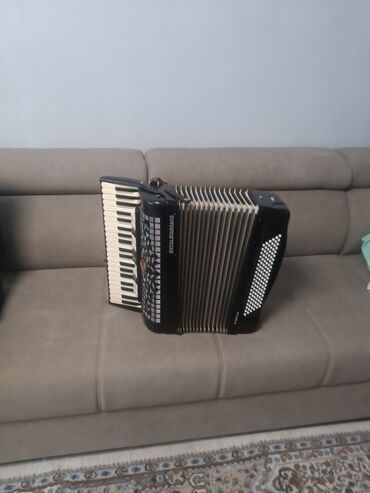 Аккордеоны: Аккордеон Weltmeister - Клавиатурная гармоника (правая рука — — 3