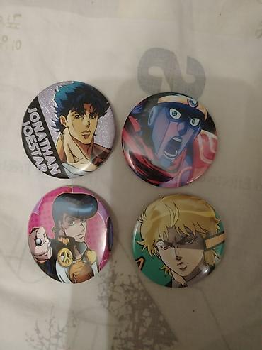 Продаю набор из 4 металлических значков по аниме JoJo’s Bizarre