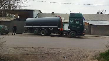 Услуги ассенизатора: Предоставляем услуги ассенизаторских машин шланги до 70 метров объем — 9