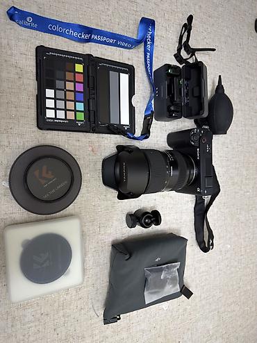 Видеокамеры: Sony ZV-E1 Tamron- 28-75 f2,8 Sd card v90 Dji mic mini Dji ronin rs4 — 1