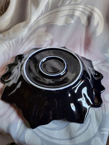 Činije: Cinija porelanska sa radom 70te. Cinija perfektna,boja na lalafo.rs — 12 Činije: Cinija porelanska sa radom 70te. Cinija perfektna,boja — 12