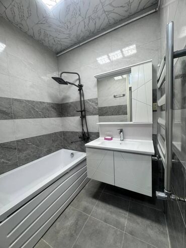 Uzunmüddətli kirayə mənzillər: Super təmirli 3 otaqlı Kirayə Verilir. Dord Gardaş sarayinda 6 — 21