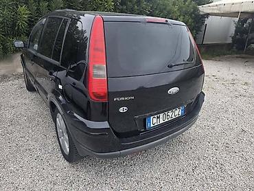 b6 1817: FORD FUSION 2004. GOD. - KOMPLETAN AUTO U DELOVIMA | Ford Fusion — 2