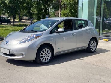 nissan электромобиль в Кыргызстан | АВТОЗАПЧАСТИ: Nissan LEAF 2015 года 11 делений (из 12) Европеец. Один хозяин. SoH -
