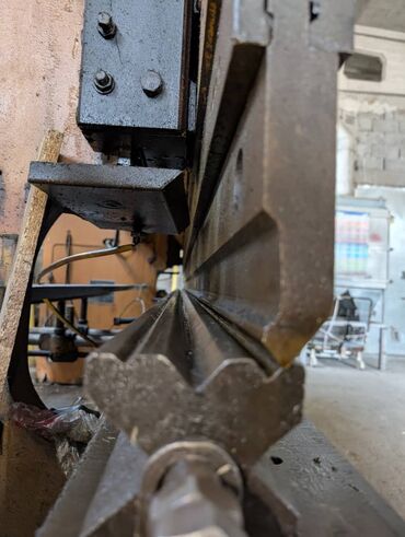 Пресс станки: Пресс станок без ЧПУ, Гидравлический, Б/у — 6