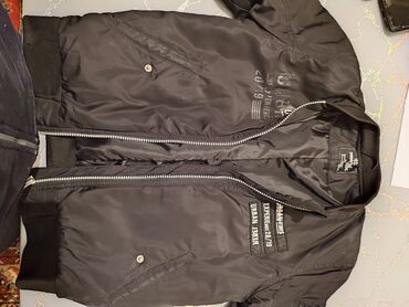 спортивные куртки: Куртка L (EU 40)