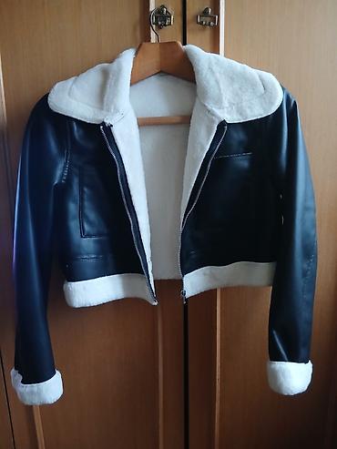 Ženska odeća: Ženska kratka jakna sa krznenom postavom (biker/aviator stil). - — 1