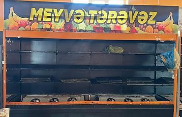 Meyvə tərəvəz vitrini. Ümumi 4 metrdi. Qiyməti 2900 manat. Ünvan