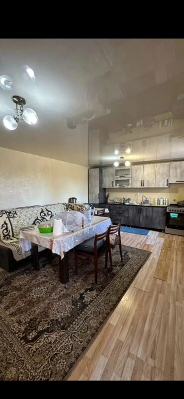 Долгосрочная аренда домов: 68 м², 4 комнаты, Парковка, Забор, огорожен