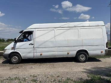 мотик макси: Грузовой фургон Mercedes‑Benz Sprinter (первое поколение, длинная — 5