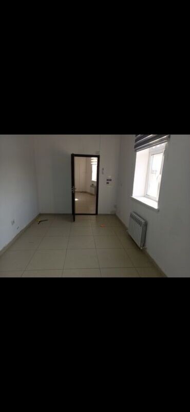 подвальное помещение в аренду бишкек: По улице Анкара Сдается офисное помещение Площадь: 170м2 Этаж: 2