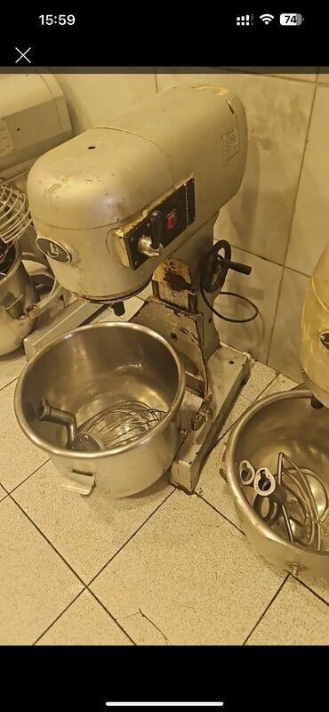 мясорубка купить в баку: Sənaye tipli xəmir yoğurma və qarışdırma mikseri 30 lt - Güclü
