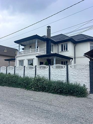 300 000: 🏡 Срочно продается 3-уровневый особняк по улице Он-Арча! ✨ Просторный — 1