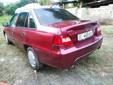 Daewoo: Daewoo Nexia: 2010 г., 1.5 л, Механика, Бензин, Седан