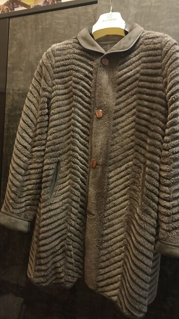 Paltolar: Qadın üçün qışlıq palto-dublyonka. İstanbuldan 600& alınıb. iki — 7