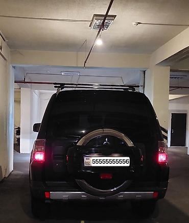 Mitsubishi: Mitsubishi Pajero (4-cü nəsil) tam ölçülü off-road SUV. Qaraj — 5