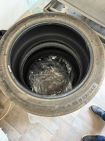 Continental 235/45 R18 XL təkərlər satılır. Cəmi 1 ay istifadə olunub lalafo.az -da Continental 235/45 R18 XL təkərlər satılır. Cəmi 1 ay istifadə olunub