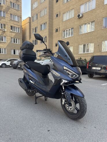 купить мотоцикл для детей 12 лет на бензине: Макси скутер Yamaha, 180 куб. см, Бензин, Новый