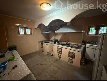 10соток: 570 м², 6 комнат и более, Азия Молл — 8
