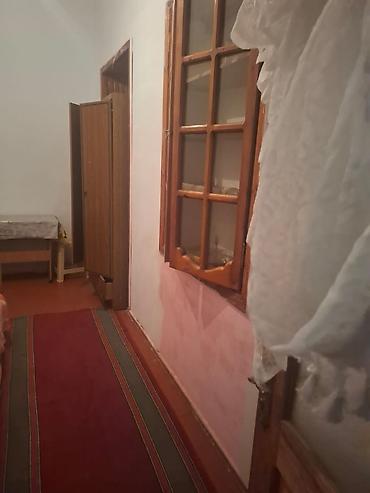 1 otaqlı ev: 18 kv. m, 1 otaqlı, Qaz, İşıq, Su — 8