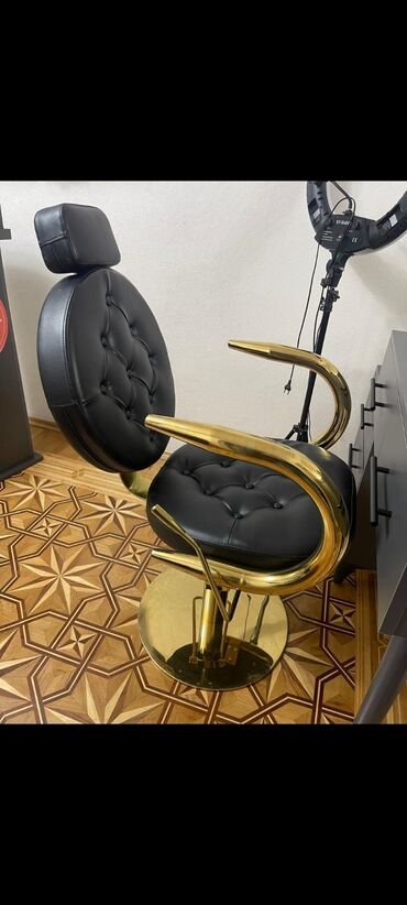 Digər: Salon kreslosu heç İşlənməyib yenidir, xhrom və dəridən hazırlanıb